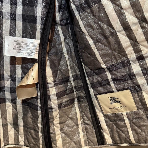 Diamond Quilted Classic Burberry Jacket with Silver Shimmer - Picture 5 of 5